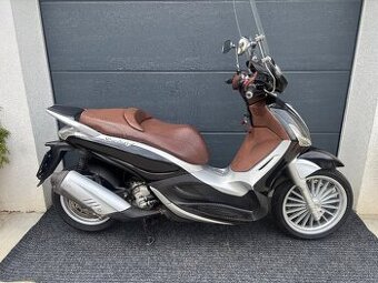 Piaggio Beverly 300i