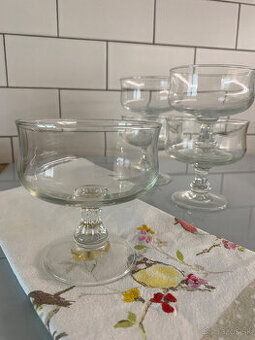 Poháre na puding / ovocie