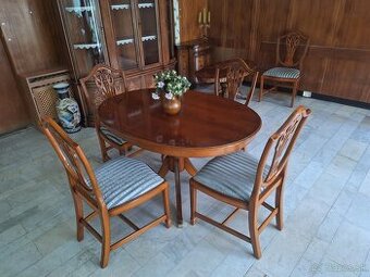 KVALITNÝ DREVENÝ ROZKLÁDACÍ STOL + 4 ŽIDLE VELMI DRAHÝ MODEL - 1