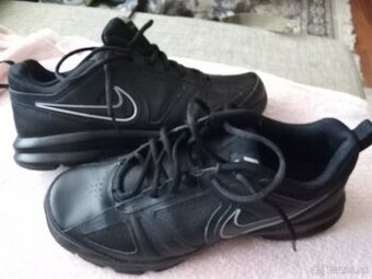 nike tenisky nove