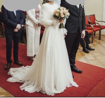 Svadobné šaty na predaj s dlhým rukávom veľkosť S