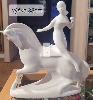 Socha Jaroslav Ježek