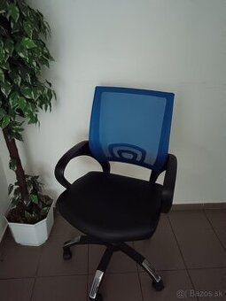 Kancelárska stolicka