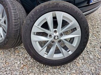 5x112 R17 originál Škoda Octavia III-IV 205/55 R17 nepoškod.