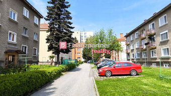 KOMPLETNE ZREKONŠTRUOVANÝ VEĽKÝ 2i BYT