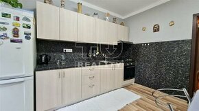 TUreality ponúka na predaj 4 izbový byt v Kremnici s... - 1
