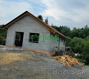 Rozostavaný rodinný dom s pozemkom v obci Olešná, 549m2  055 - 1