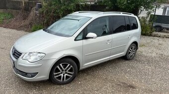 VW TOURAN 1,9 TDi DSG