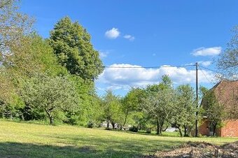 SKVELÝ REKREAČNÝ POZEMOK 691 m2 - MORAVSKÉ LIESKOVÉ, okr. NM