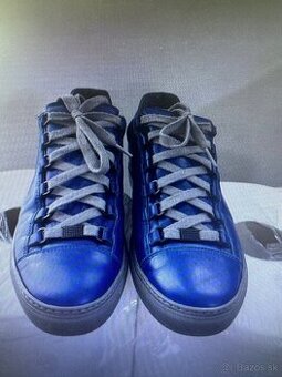 Balenciaga - 1