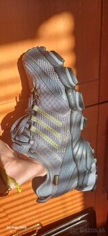Botasky adidas