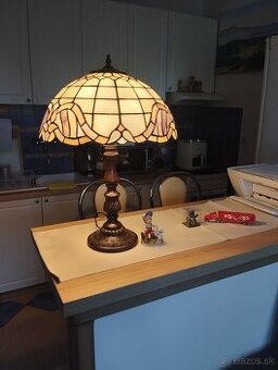 Predám starožitnu lampu replika
