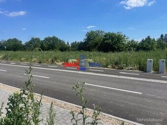 Stavebný pozemok - štvorec, Chorvátsky Grob, 8 árov, šírka 2