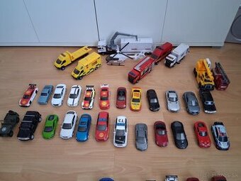 predam modely auticok 1:43,1:41 vid foto