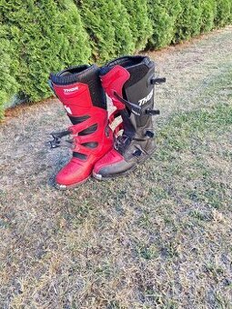 Thor čižmy na motocross