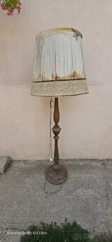 Vintage drevená stojacia lampa 170 cm