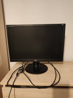 Monitor LG flatron