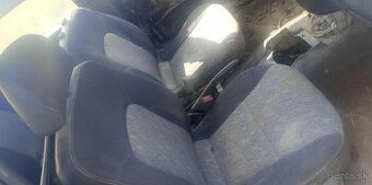 Sedadlá Mitsubishi L200 - 1