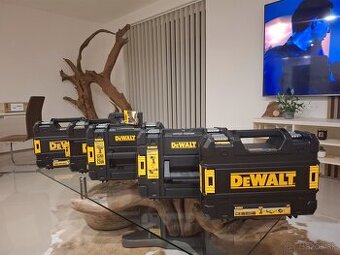 Úplne NOVÉ DeWalt náradie a príslušenstvo