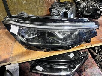 Passat B9 svetlomet pravy full led