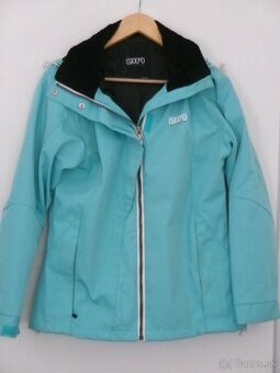 Dámska prechodová bunda 2117 of Sweden, s kapucou.