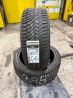 Z395 2ks zimné 245/40R20