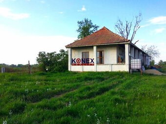 Gazdovský dom s rozľahlým pozemkom – obec Rad