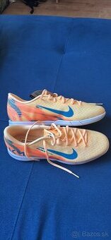 Nike VAPOR