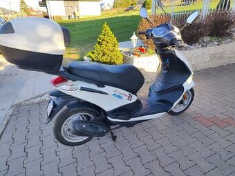 Skúter Piaggio fly 50 4t