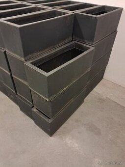 Plastové Kvetináče - použité