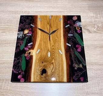 Epoxidove hodiny s dubovým drevom
