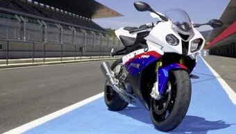 Kúpim Bmw s1000rr