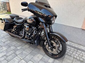 Harley Street Glide