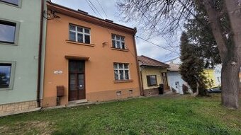 Meštiansky dom v centre mesta na predaj
