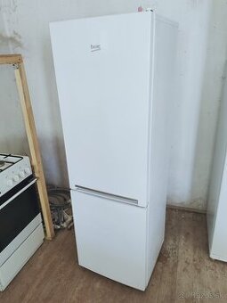 Predám chladničku Beko 170cm