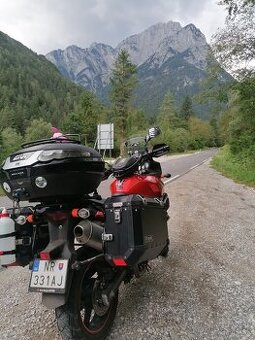 Suzuki v strom 650