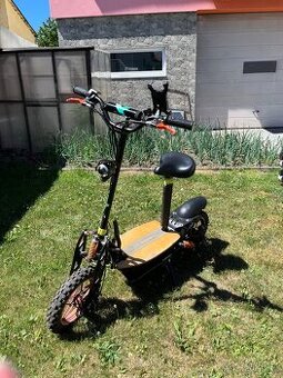 Elektrokoloběžka X-scooters XT02