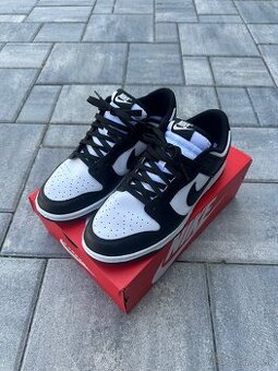 Nike Dunk Low Panda