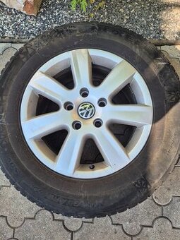 245/65 R17