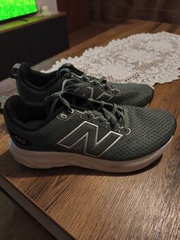 New balance tenisky veľkosť 8 (42)