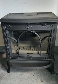 Liatinové kachle Jotul F 100 CB čierný lak