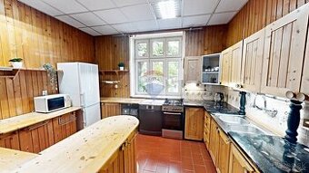 ✅ Veľmi priestranný 3-izb. byt v úplnom centre mesta, 110m2