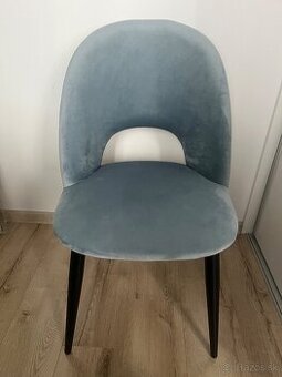 Jedálenské stoličky 4 ks