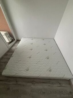 Takmer nový matrac Dormeo 200 x 200cm
