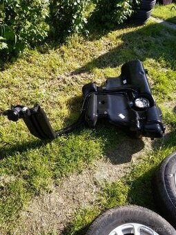 Škoda Octavia 1 1.6 Benzin Kompletná palivová nádrž