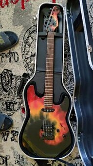 Prdam gitaru Fender