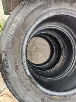 Predám letné pneu 195/65r15
