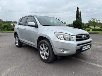 TOYOTA RAV4 2.2 D4-D 4x4