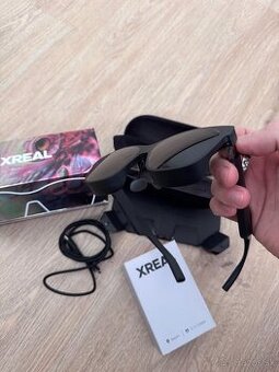 XREAL Air 2 Pro + Beam – AR Okuliare s Ultra HD,