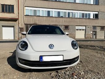 VW BEETLE